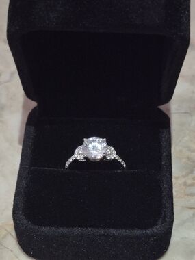 Sparkling Silver 925 CZ Ring Size7